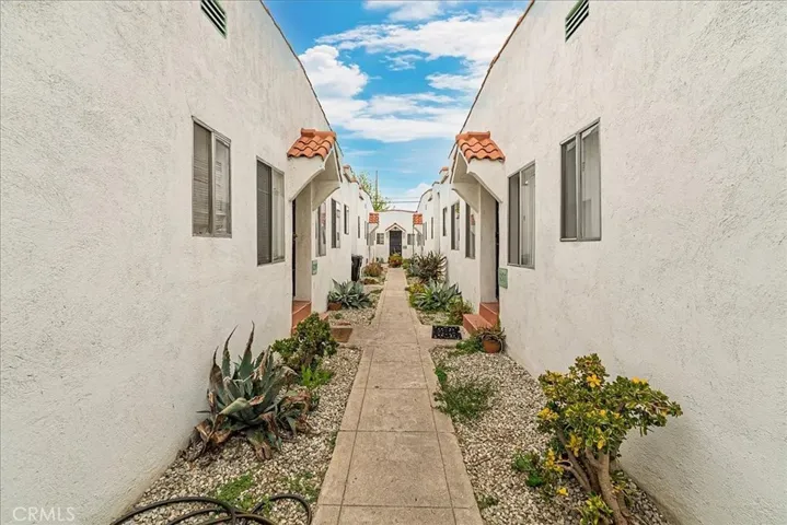 1257 W 38th 1259.5, Los Angeles, California 90037