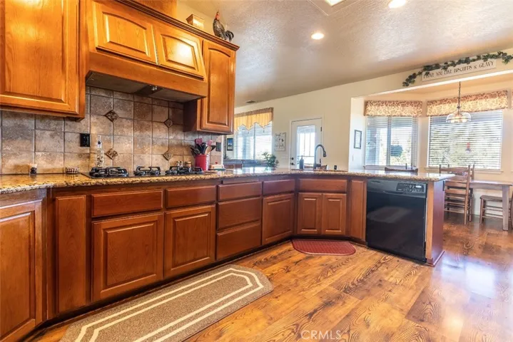2038 Hollister Road, Pinon Hills, California 92372