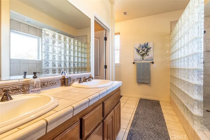 2038 Hollister Road, Pinon Hills, California 92372
