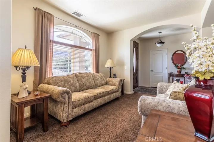 2038 Hollister Road, Pinon Hills, California 92372