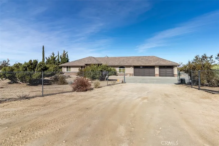 2038 Hollister Road, Pinon Hills, California 92372