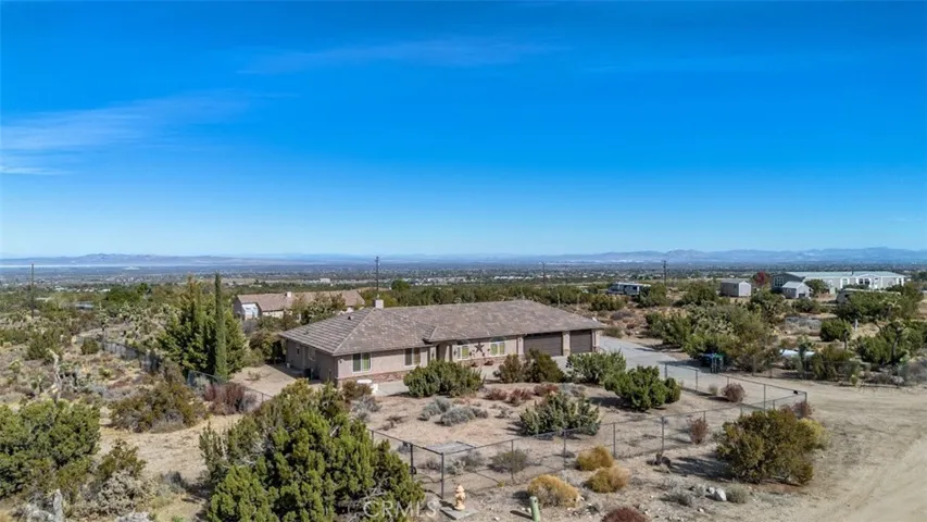 2038 Hollister Road, Pinon Hills, California 92372