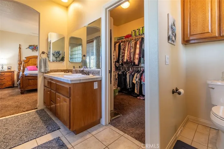 2038 Hollister Road, Pinon Hills, California 92372