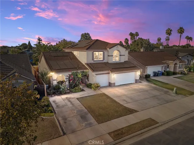 5911 Royalston Falls Drive, Bakersfield, California 93312