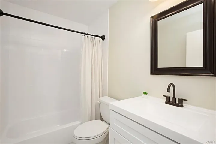 5222 Walnut Avenue, Irvine, California 92604