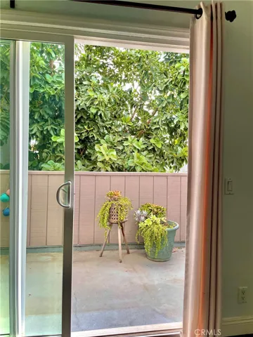 master bed patio avocado view
