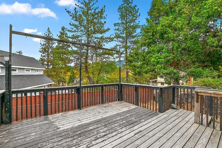 22726 Laurel Lane, Crestline, California 92325