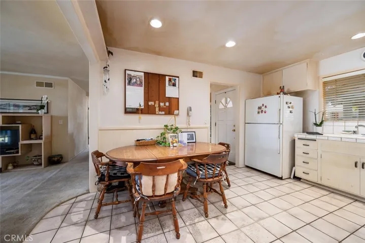 1209 Via Pavion, Santa Maria, California 93455