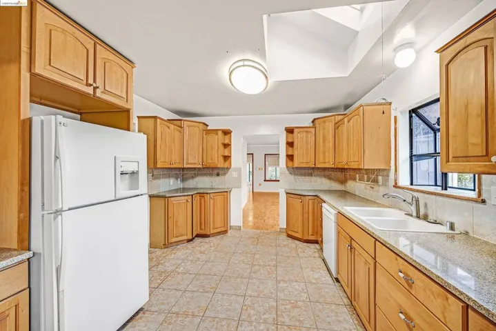 868 Galvin Dr, El Cerrito, California 94530