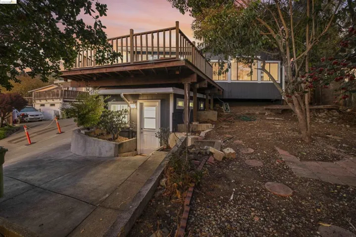 868 Galvin Dr, El Cerrito, California 94530