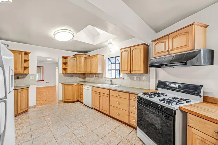 868 Galvin Dr, El Cerrito, California 94530