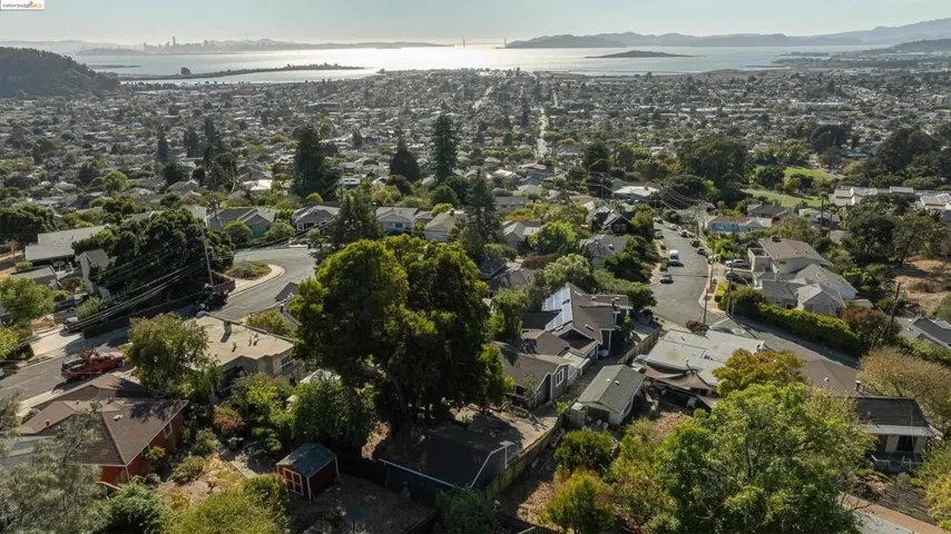 868 Galvin Dr, El Cerrito, California 94530