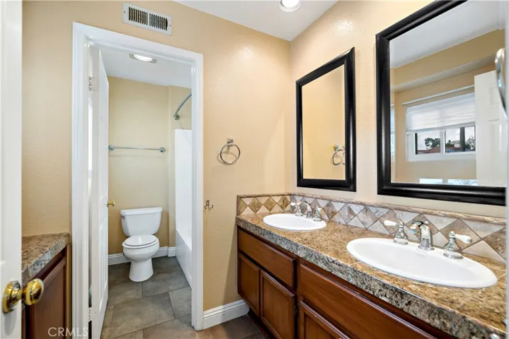 390 Arroyo Vista, Fallbrook, California 92028