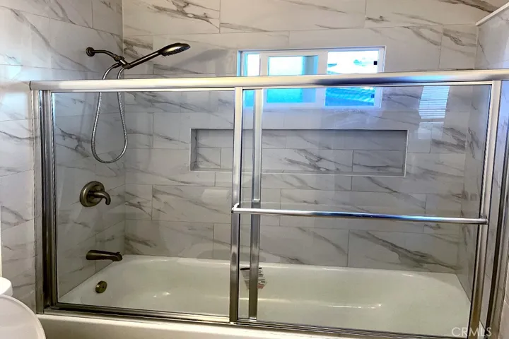 47 21st Court, Hermosa Beach, California 90254