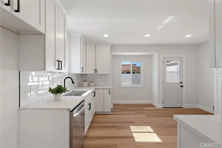 2961 San Francisco Avenue, Long Beach, California 90806