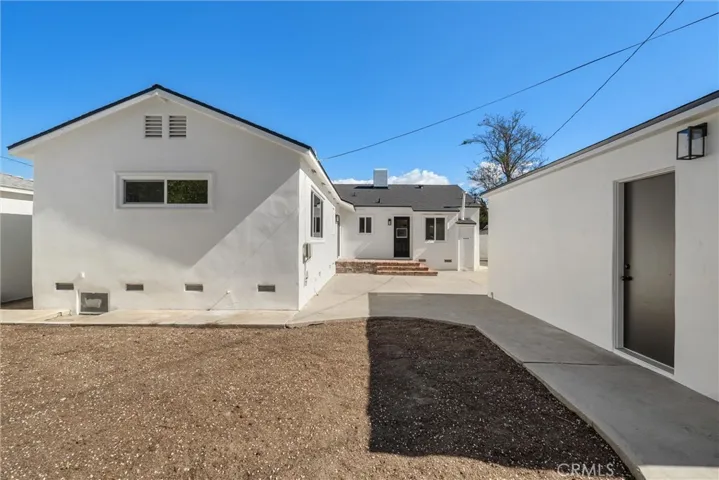 2961 San Francisco Avenue, Long Beach, California 90806