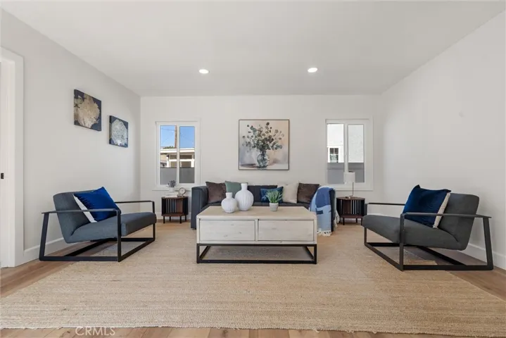 2961 San Francisco Avenue, Long Beach, California 90806