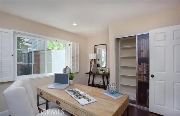 571 S Weymouth Court, Anaheim Hills, California 92807