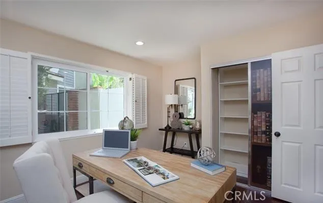 571 S Weymouth Court, Anaheim Hills, California 92807