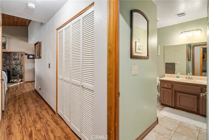 13320 Masonhill Road, Lake Elizabeth, California 93532