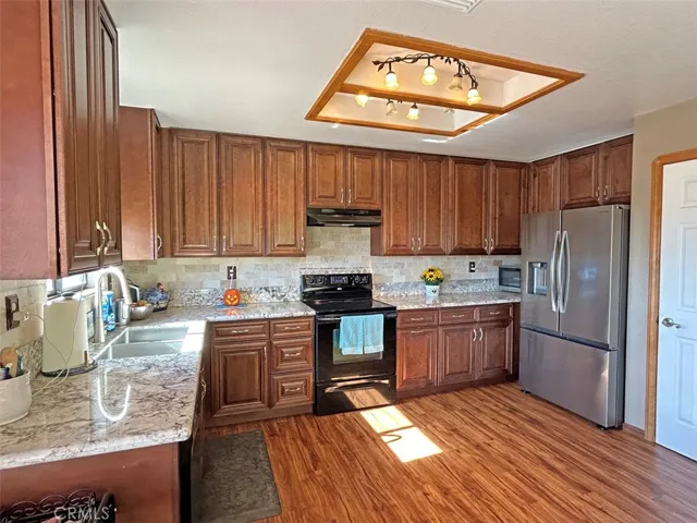 13320 Masonhill Road, Lake Elizabeth, California 93532