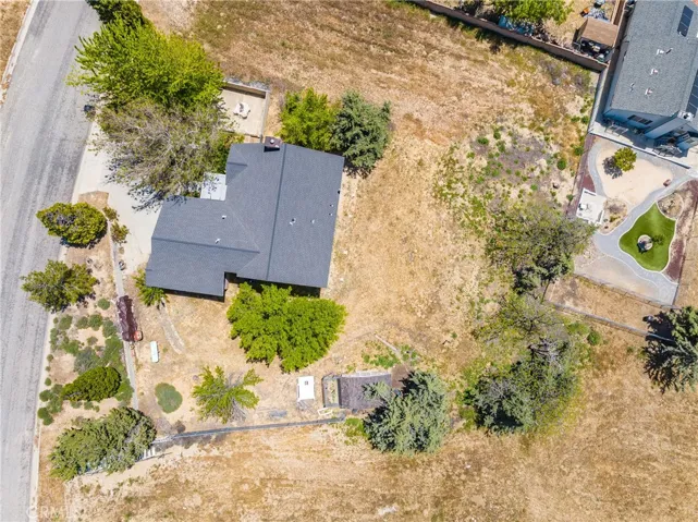13320 Masonhill Road, Lake Elizabeth, California 93532