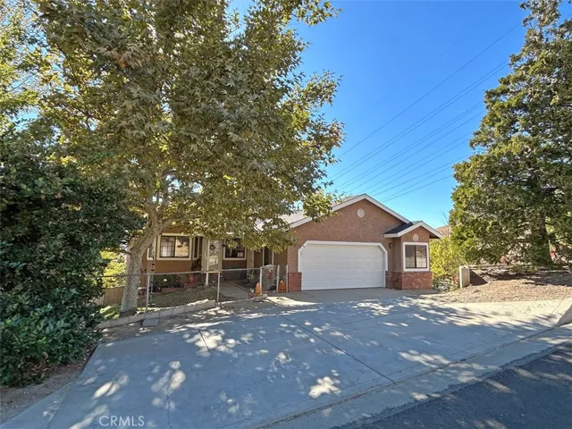 13320 Masonhill Road, Lake Elizabeth, California 93532