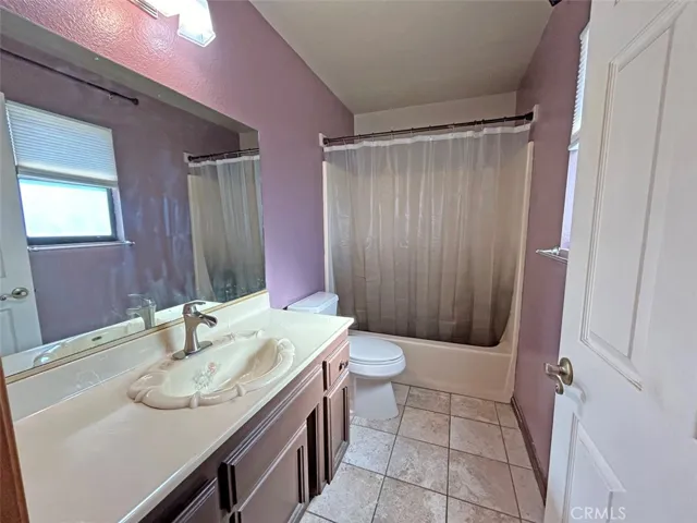 13320 Masonhill Road, Lake Elizabeth, California 93532