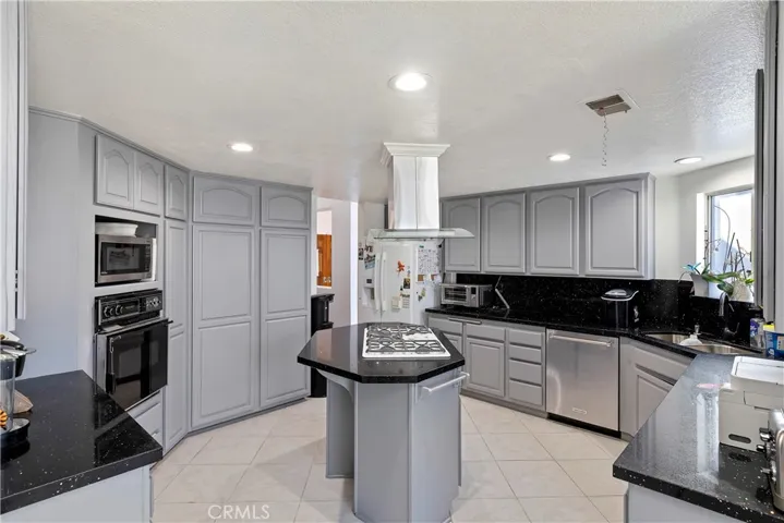 2695 Orange Vale Lane, Riverside, California 92503