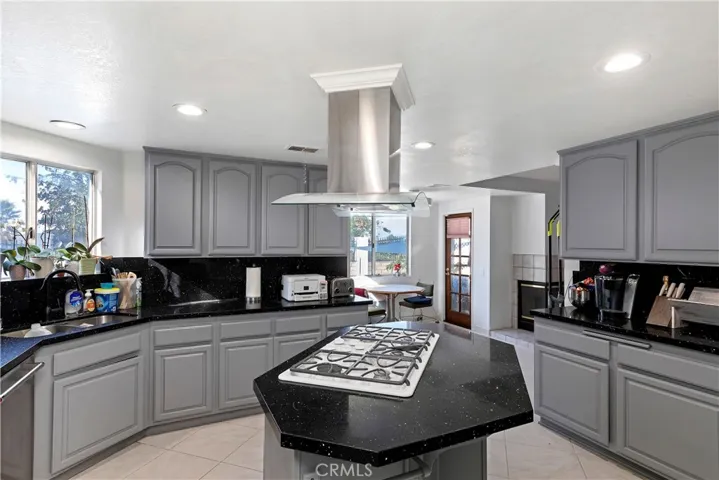 2695 Orange Vale Lane, Riverside, California 92503