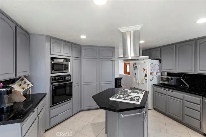2695 Orange Vale Lane, Riverside, California 92503