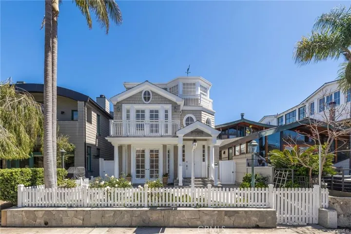 404 8th Street, Manhattan Beach, California 90266
