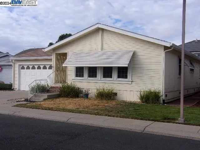 1808 Paris, Antioch, California 94509-6823