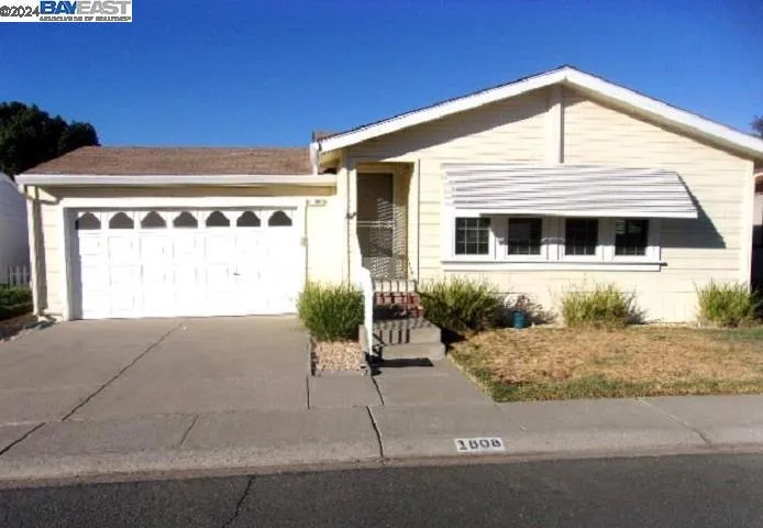 1808 Paris, Antioch, California 94509-6823