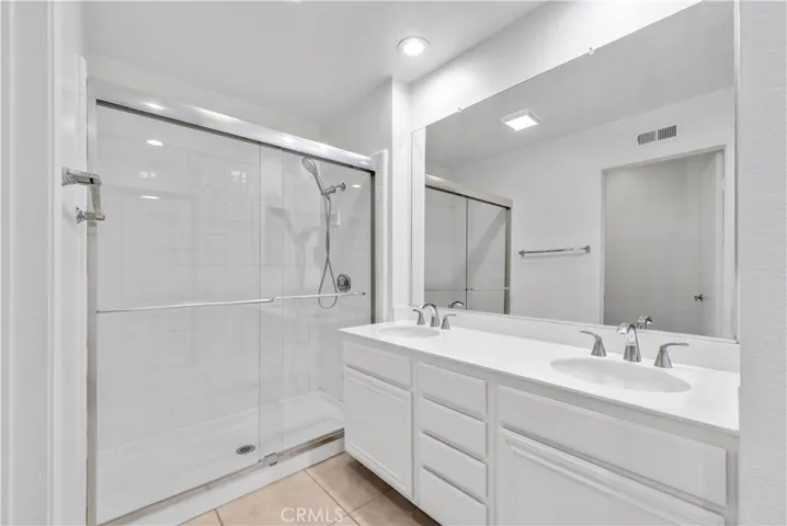 64 Willowood, Aliso Viejo, California 92656