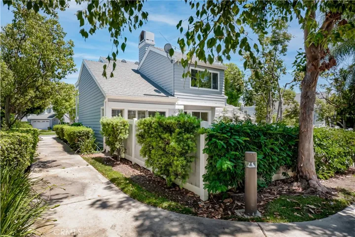 64 Willowood, Aliso Viejo, California 92656