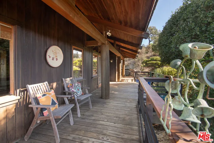 2260 Tuna Canyon Road, Topanga, California 90290