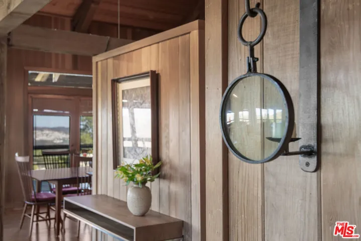 2260 Tuna Canyon Road, Topanga, California 90290