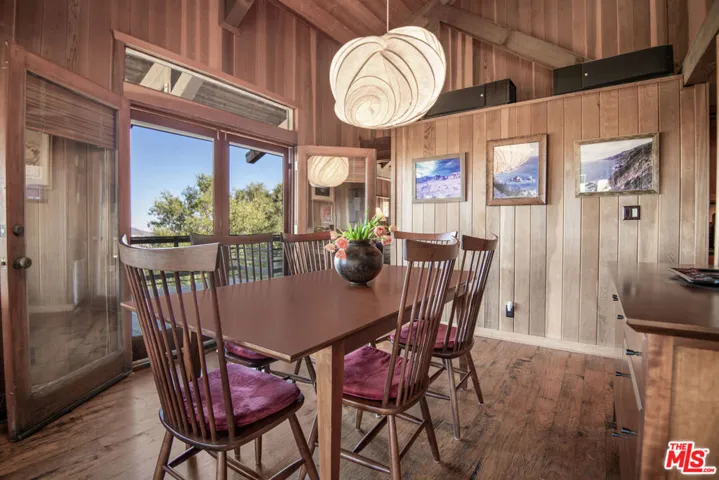 2260 Tuna Canyon Road, Topanga, California 90290