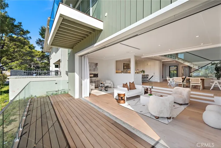 27 Lucerne 35, Newport Beach, California 92660