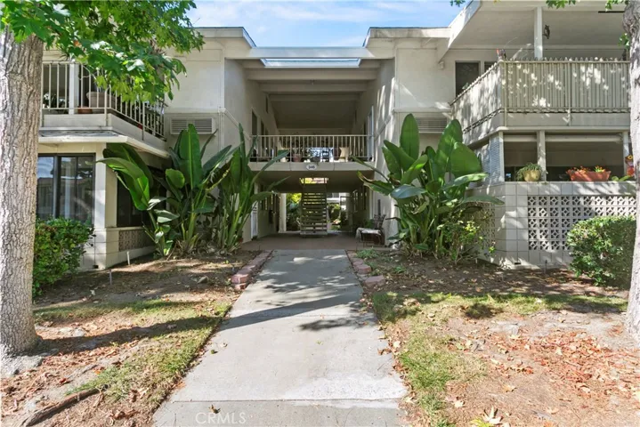 346 Avenida Sevilla B, Laguna Woods, California 92637