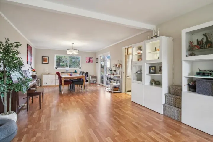 6034 Ostenberg Drive, San Jose, California 95120