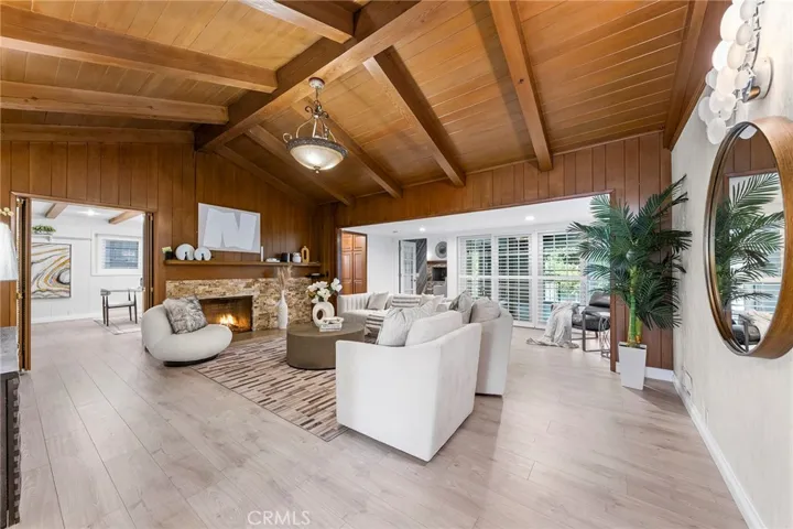 1900 Highland Oaks Drive, Arcadia, California 91006