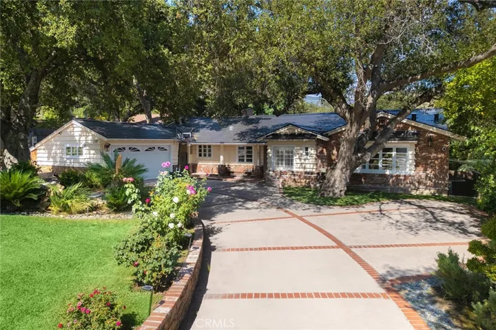 1900 Highland Oaks Drive, Arcadia, California 91006