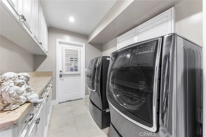 1900 Highland Oaks Drive, Arcadia, California 91006
