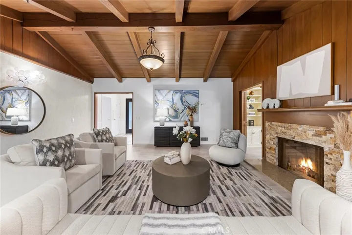 1900 Highland Oaks Drive, Arcadia, California 91006