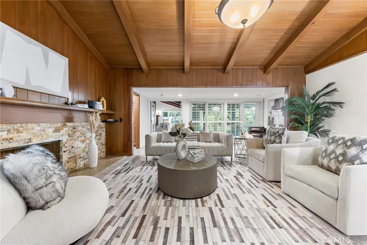 1900 Highland Oaks Drive, Arcadia, California 91006