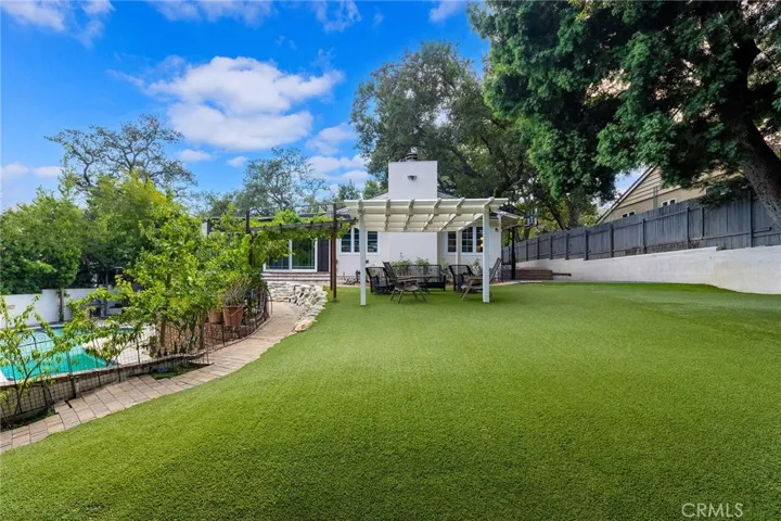 1900 Highland Oaks Drive, Arcadia, California 91006