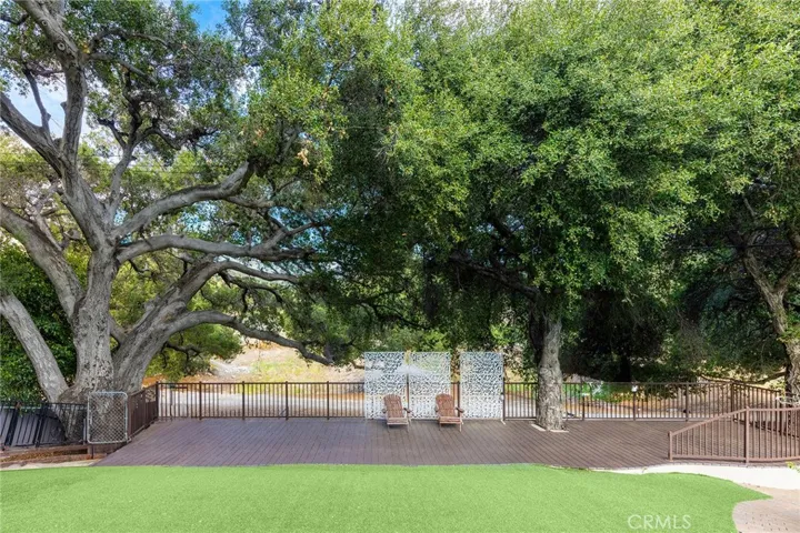 1900 Highland Oaks Drive, Arcadia, California 91006