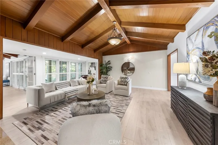 1900 Highland Oaks Drive, Arcadia, California 91006
